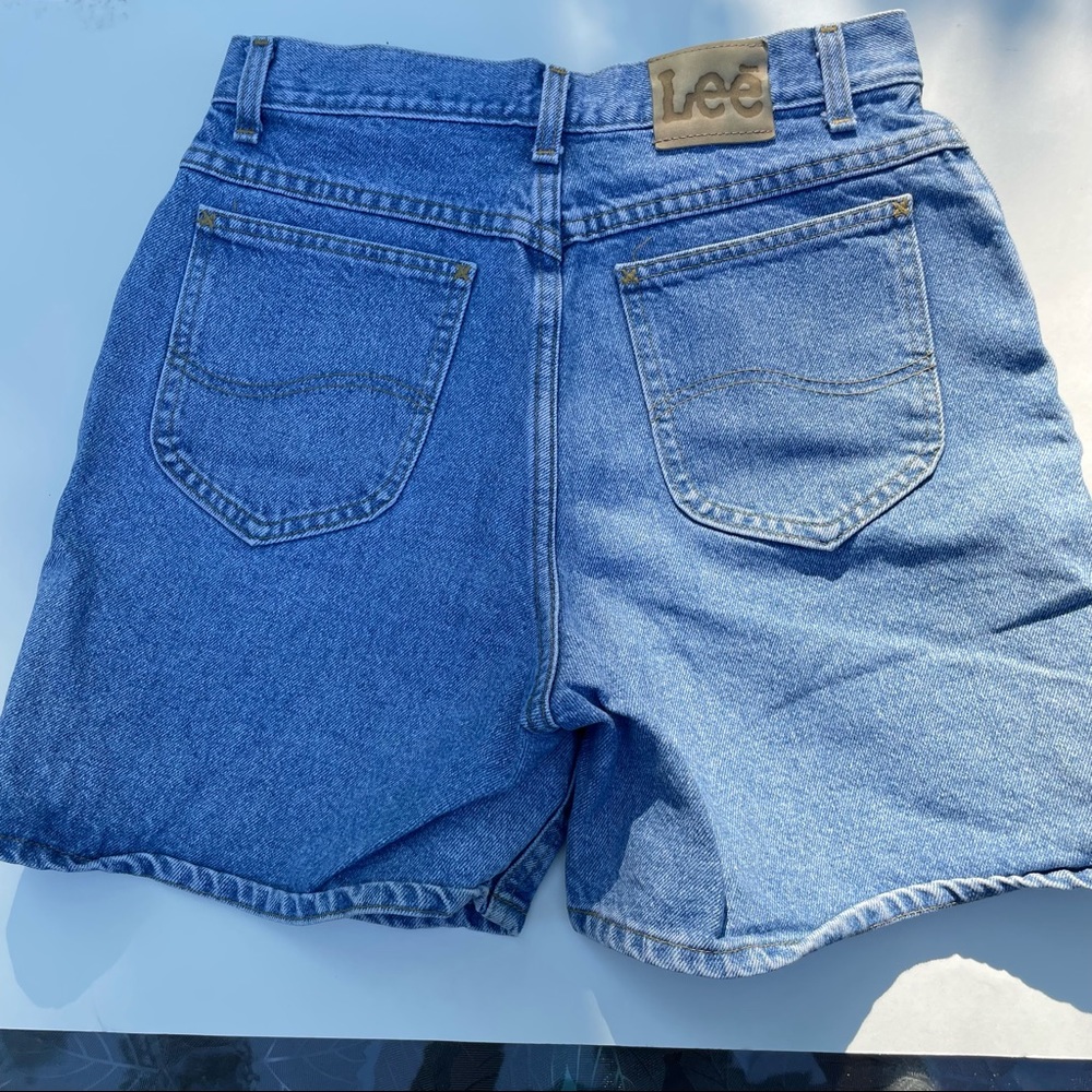 90s Mom Jean Shorts High Waisted Lee Brand 100% cotton, authentic, medium wash - Picture 11 of 14